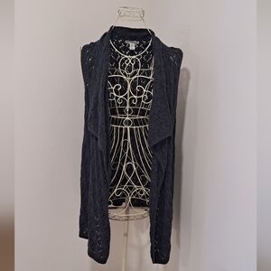 NWT- Artisan NY Crochet Charcoal Gray Cardigan Vest, Size Small.